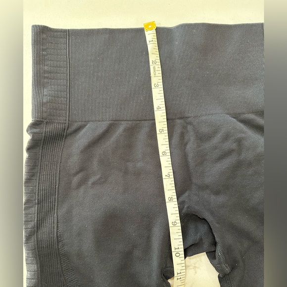 5 pair of gymshark leggings size small - Picture 12 of 16